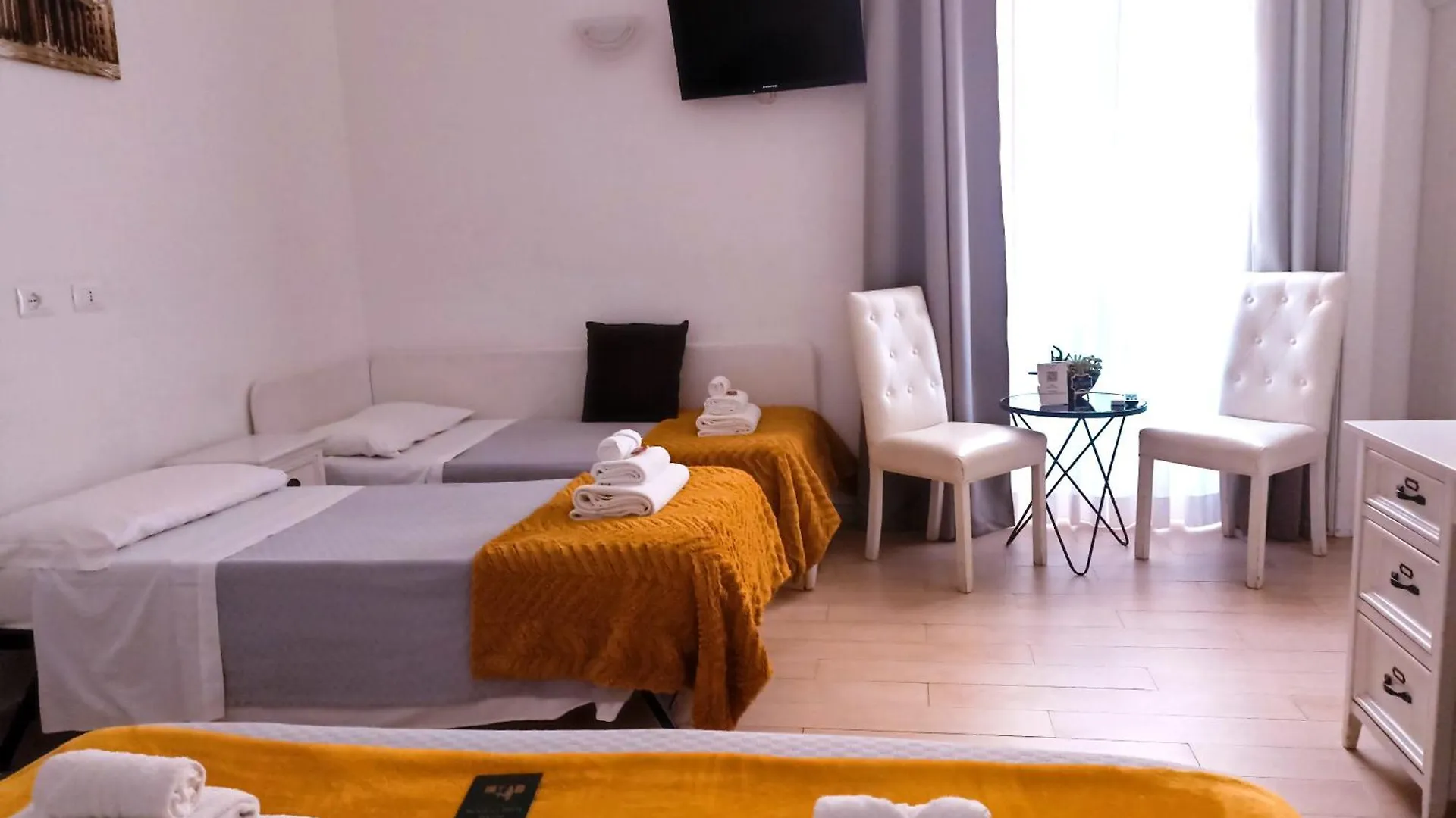 Ad Cavour Luxury Rooms Roma Affittacamere