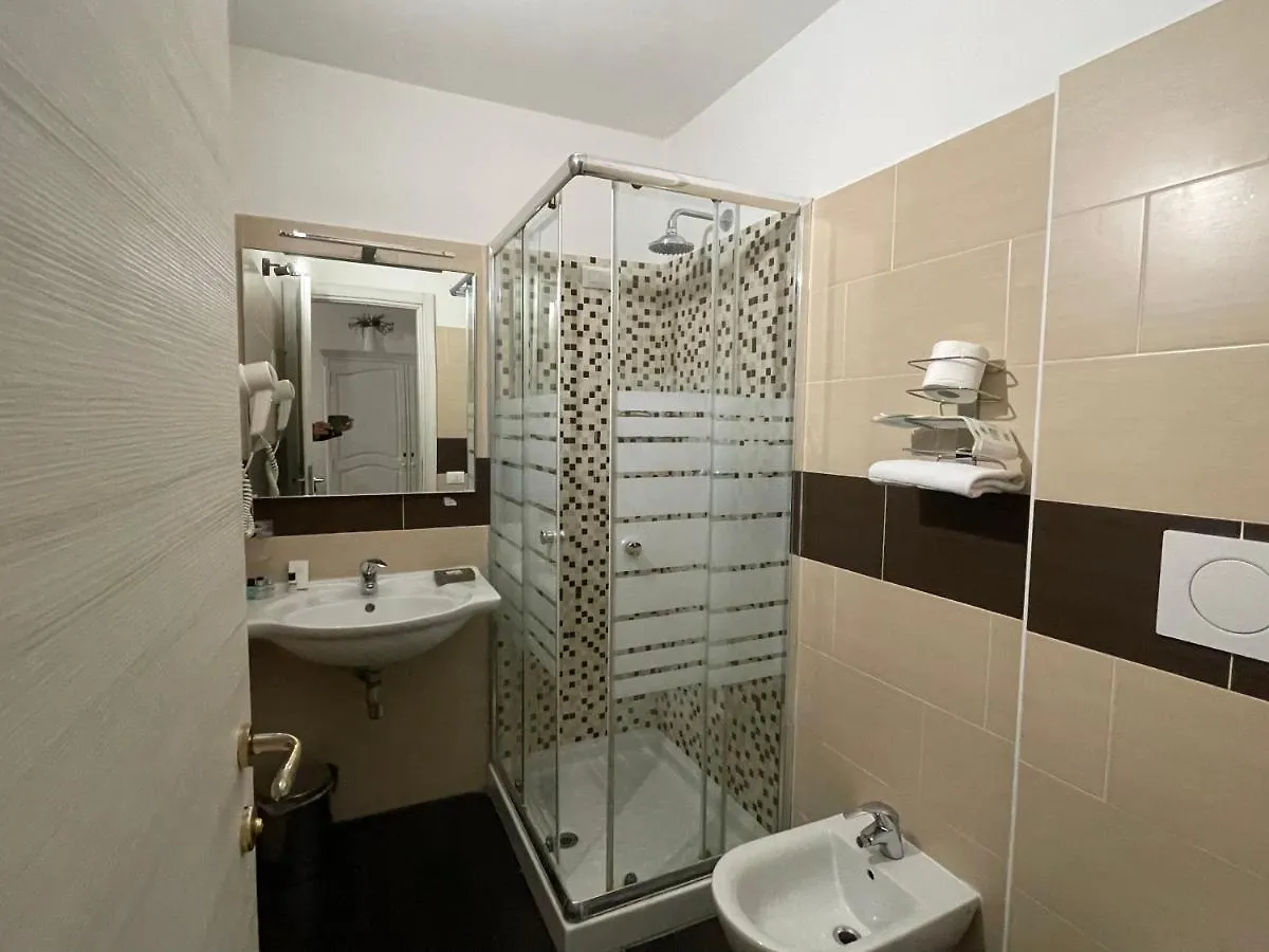 Ad Cavour Luxury Rooms - By Ad Roma Gæstehus Rom