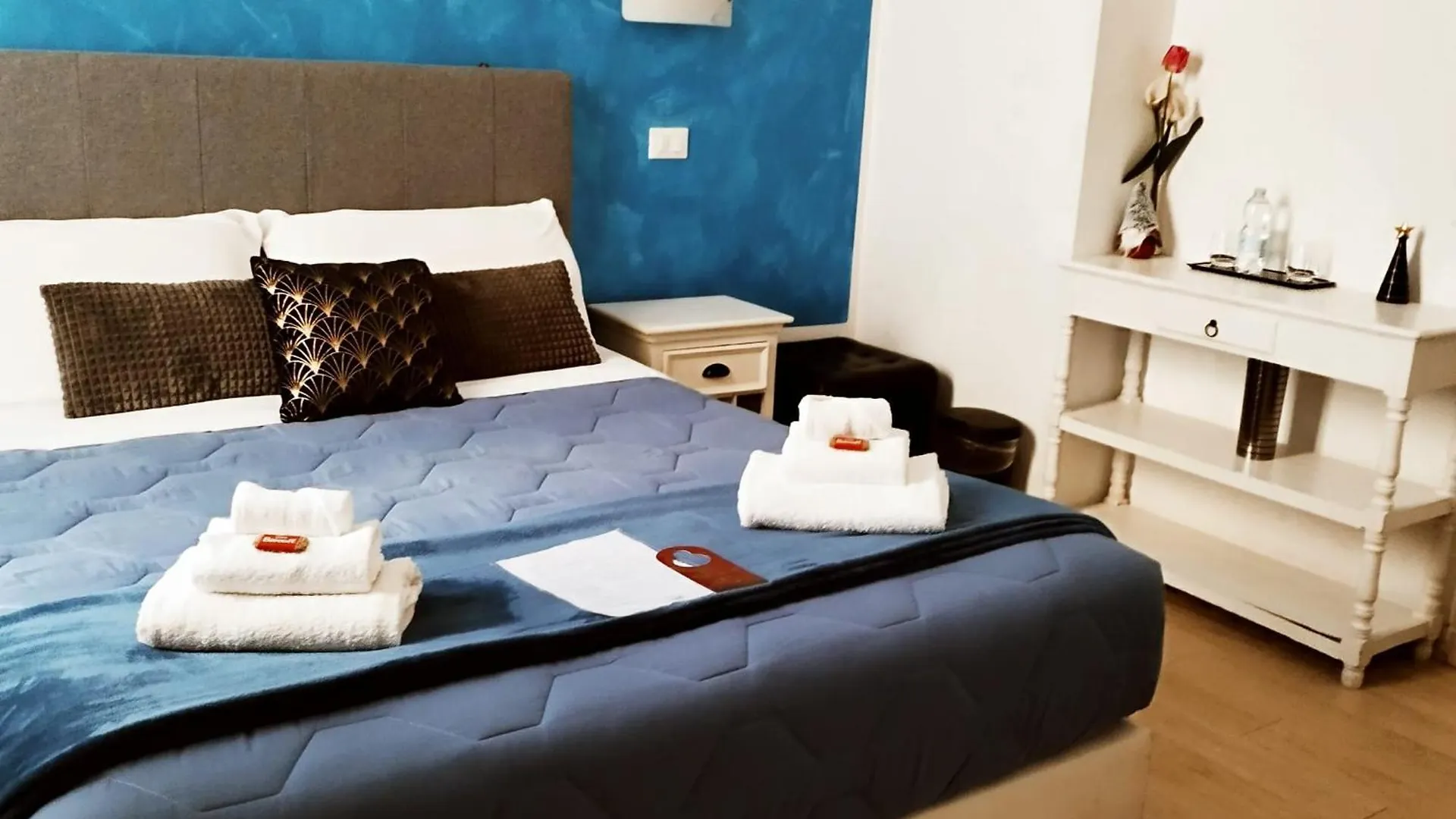 Ad Cavour Luxury Rooms - By Ad Roma Gæstehus Rom